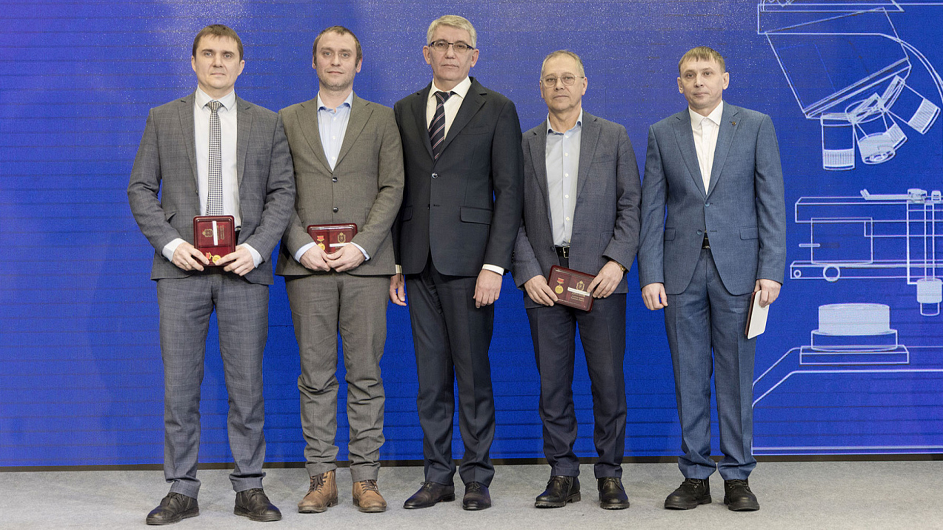 Доцент РХТУ Артем Колесников стал лауреатом премии Тульской области в сфере науки и техники имени Б. С. Стечкина