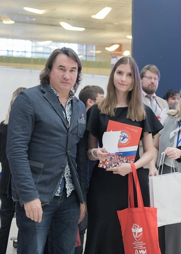 Научная работа студентки ВХК РАН заняла второе место на конференции им. Жореса Алферова