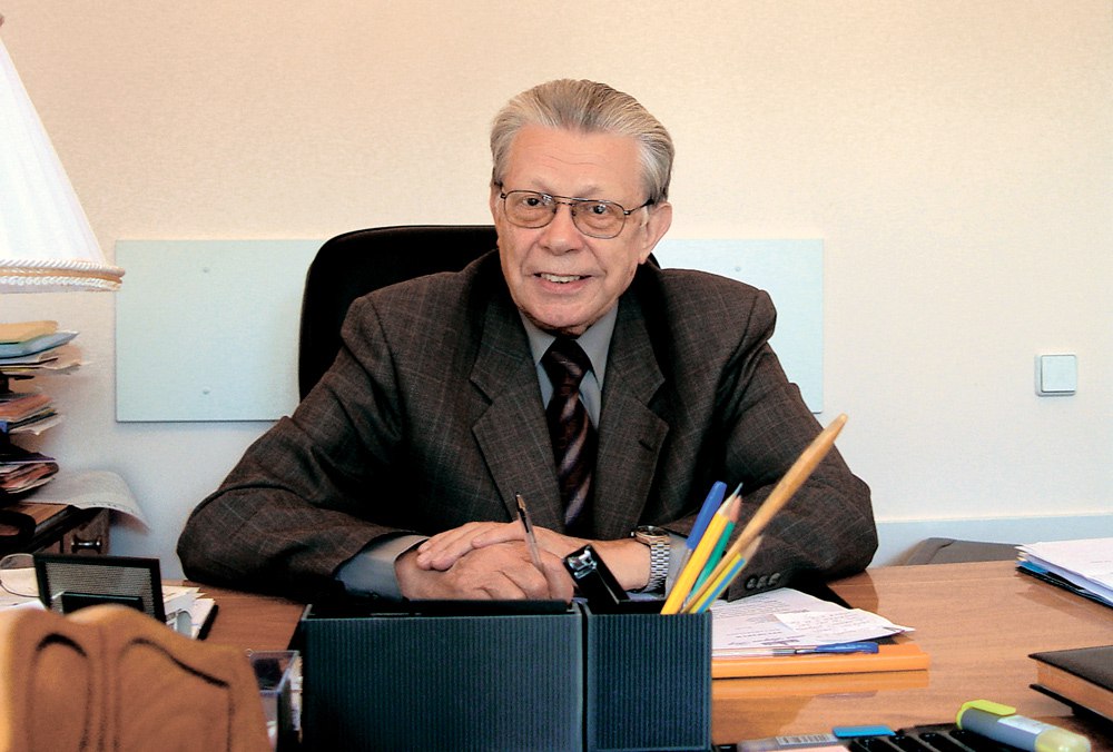 Выпускник РХТУ Борис Мясоедов удостоен ордена Александра Невского